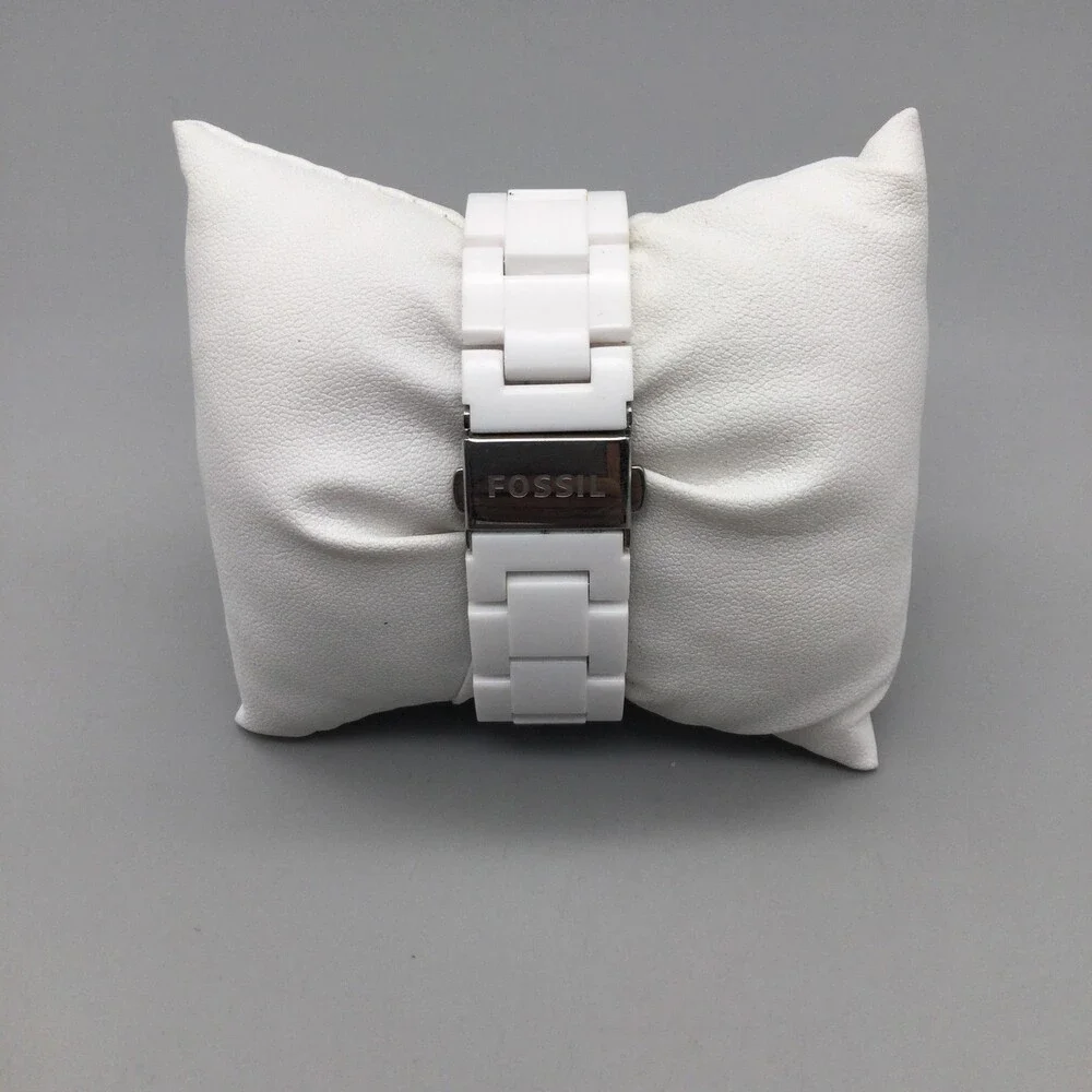 Fossil ES-2444 Womens Watch 38mm White Dial Resin Crystals New Battery 6